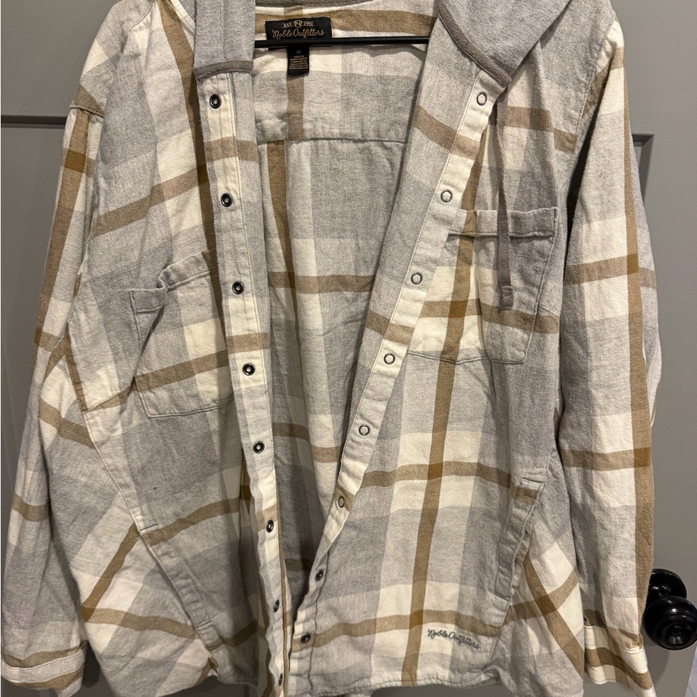 Wellensteyn Plaid Button-Down Shirt Jacket in Cream and Tan
